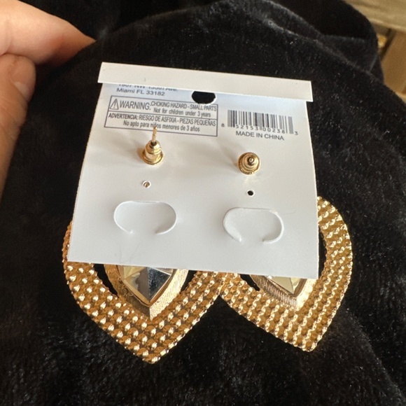 Gorgeous royal blue heart earrings - Picture 4 of 5